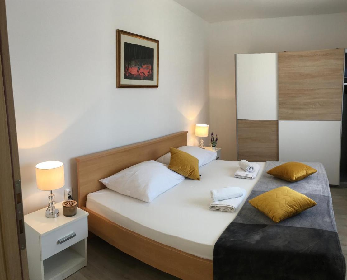 Kairos Apartment Trogir Bagian luar foto