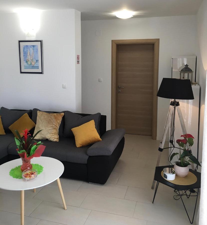 Kairos Apartment Trogir Bagian luar foto