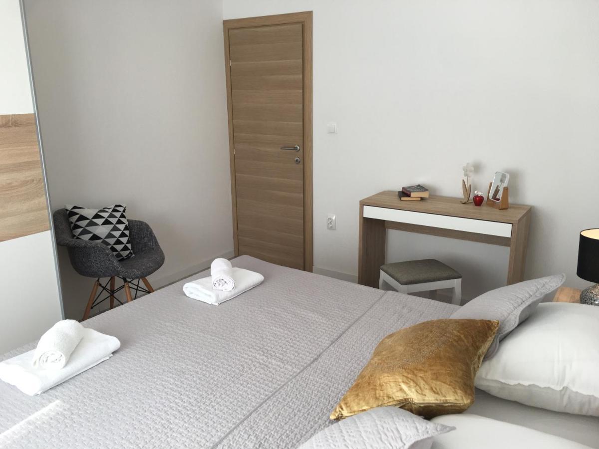 Kairos Apartment Trogir Bagian luar foto