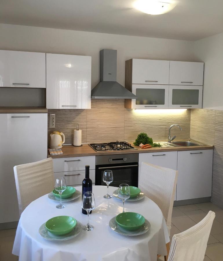 Kairos Apartment Trogir Bagian luar foto