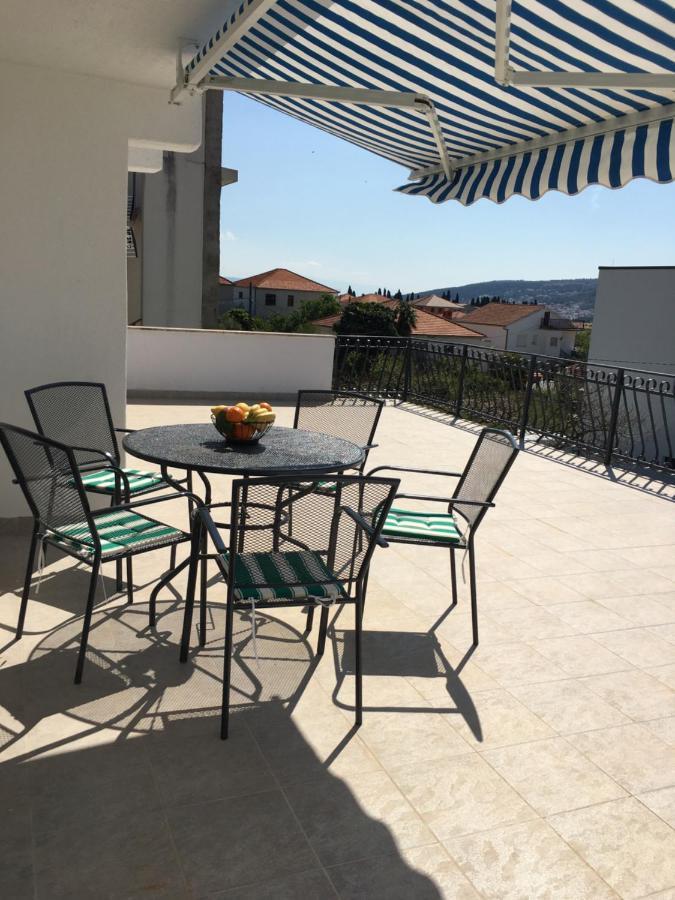 Kairos Apartment Trogir Bagian luar foto